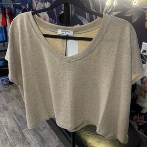 Zenana Outfitters Women's Beige Crop Top